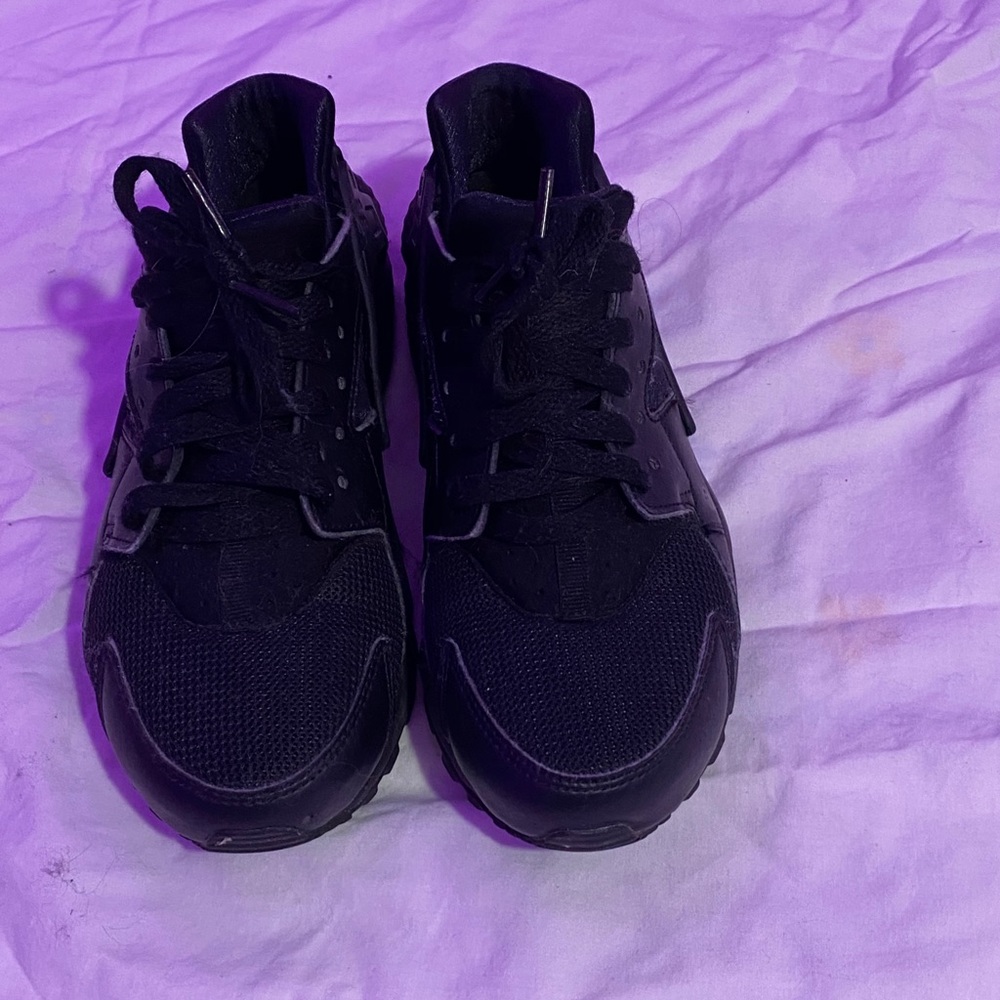 Huraches youth size 6